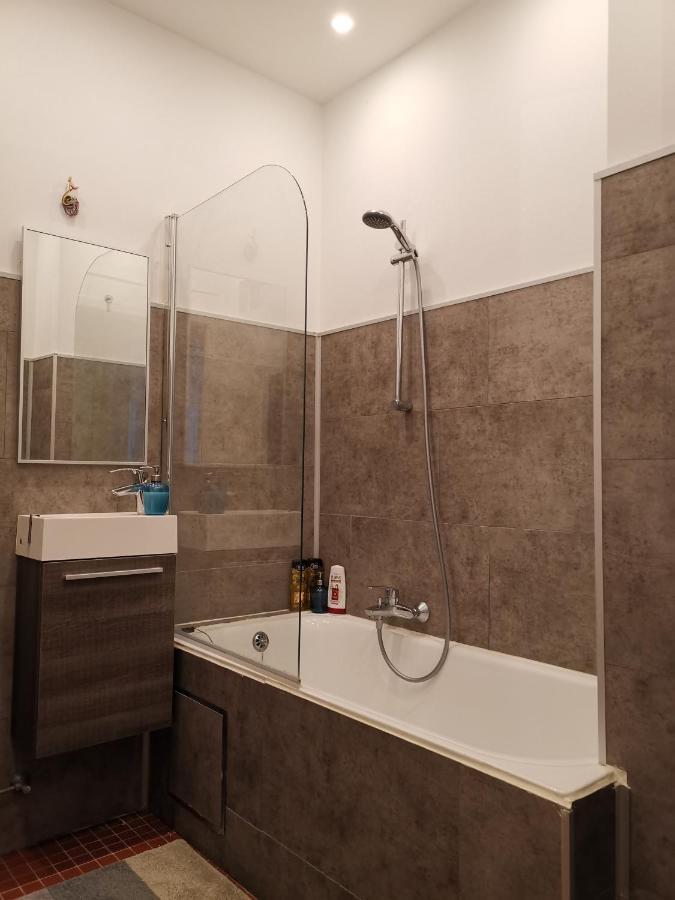 Florya Studio Woluwe Brussels Ngoại thất bức ảnh